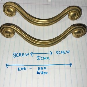 Antique-Style Swirl Drawer Pulls in Brass Tone C-C 5inch